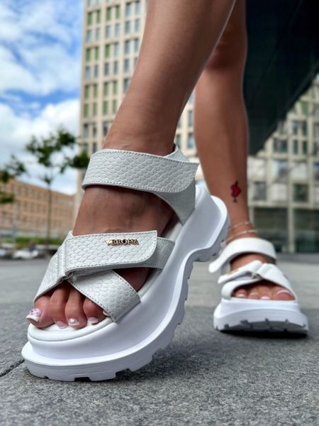 Cher💍, Python, White Sole